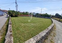 Terreno com 2 frentes, na sôsa (vagos)
