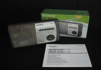 Rádio Portátil Sony ICF 303 FM/AM Completo com Caixa e Manual