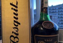 Cognac Bisquit Dubouché V.S.O.P. Fine Champagne, garrafa antiga com caixa original. Nunca aberta.