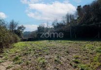 Terreno Com Moinho Para Reabilitação Em...