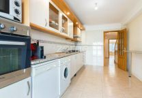 Apartamento T2 + 1 Duplex Com Varanda, Montijo